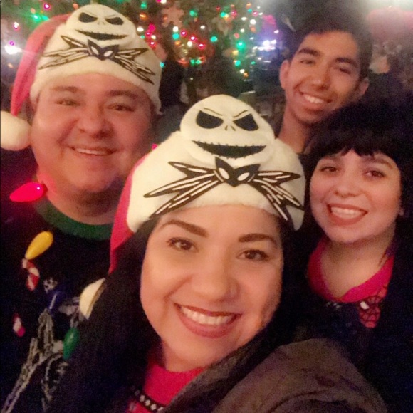 Meet your posher, Sylvia - Picture 4 of 5